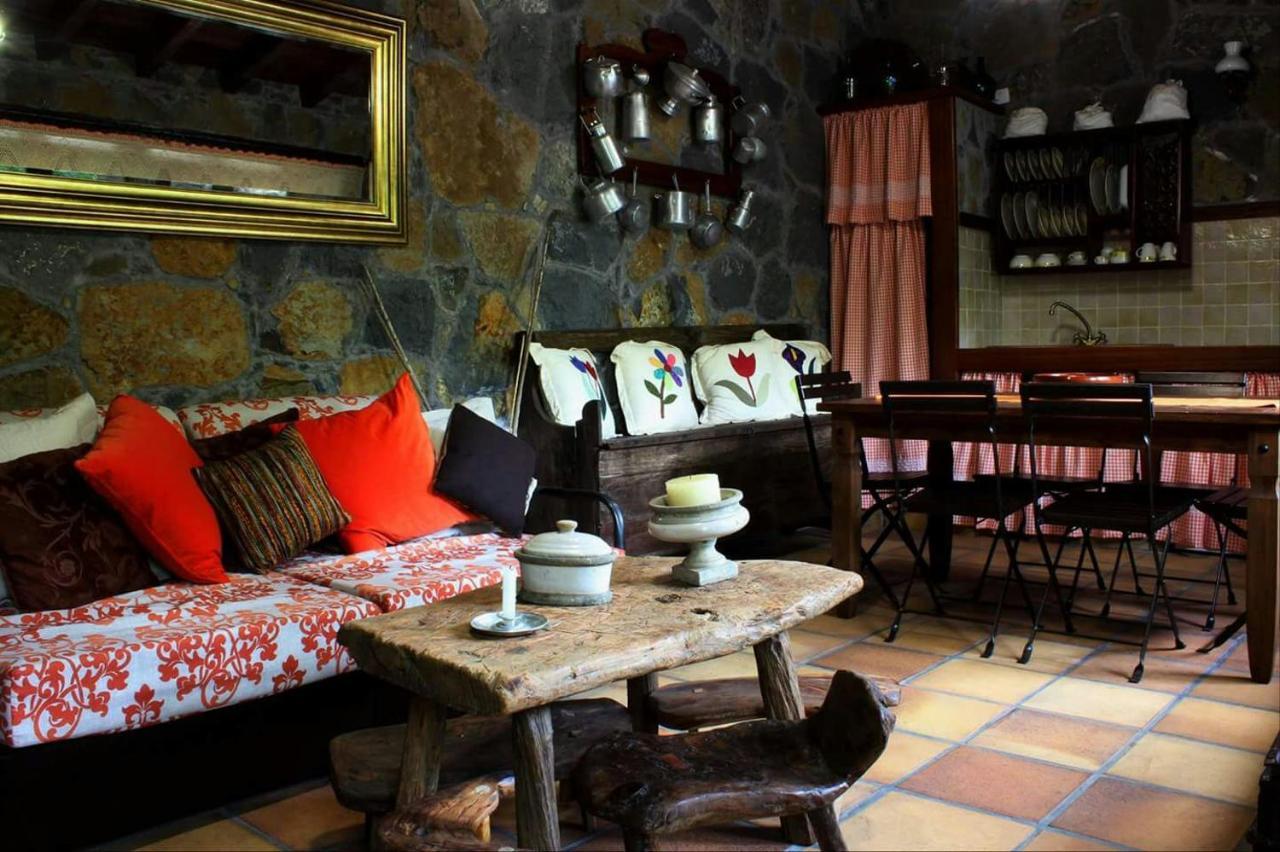 Casa Mary Lola Guest House Tinor Exterior foto